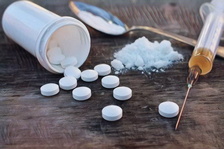 Признаки и последствия употребления амфетамина - Наркологическая клиника Флагман 